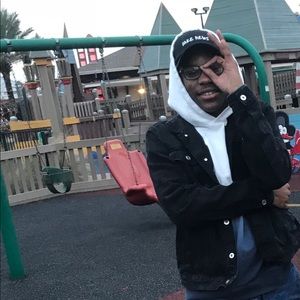 Meet your Posher, Darrell